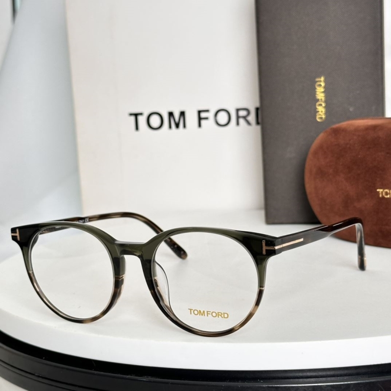 TOM FORD